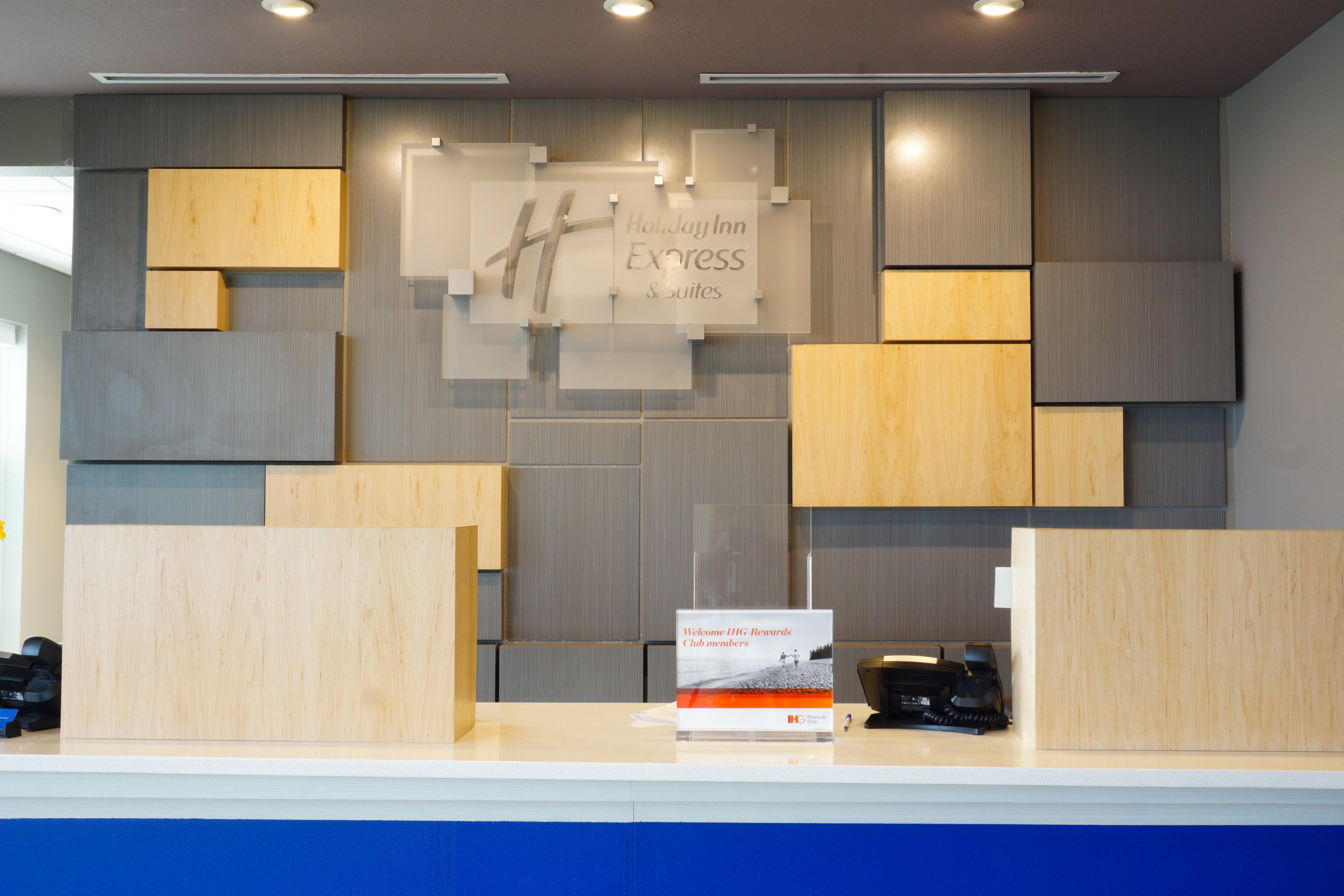 Holiday Inn Express & Suites Omaha - Millard Area By Ihg Bagian luar foto