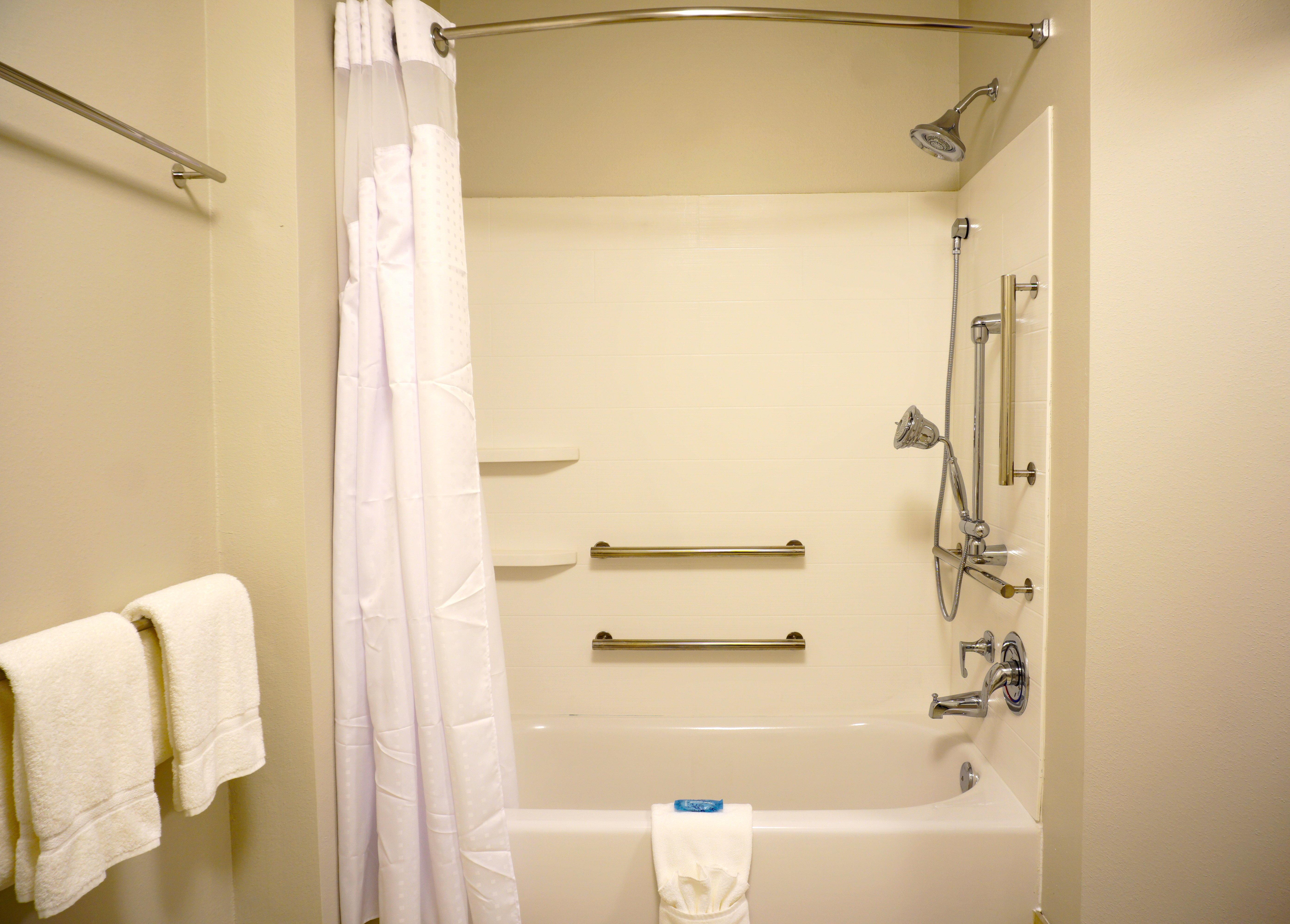 Holiday Inn Express & Suites Omaha - Millard Area By Ihg Bagian luar foto
